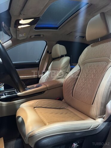 BMW 750 2020, 90,000 km - 4.4 l - Bakı
