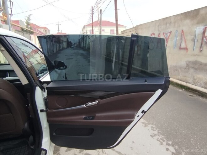 BMW  2015, 297,000 km - 2.0 l - Bakı