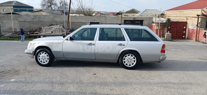 Mercedes E 250 1995, 494,000 km - 2.5 l - Bakı