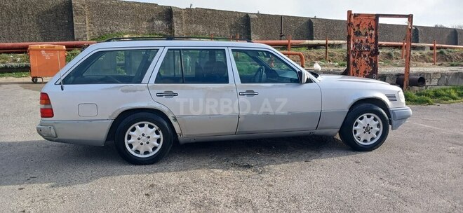 Mercedes E 250 1995, 494,000 km - 2.5 l - Bakı