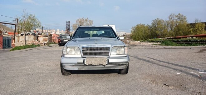 Mercedes E 250 1995, 494,000 km - 2.5 l - Bakı