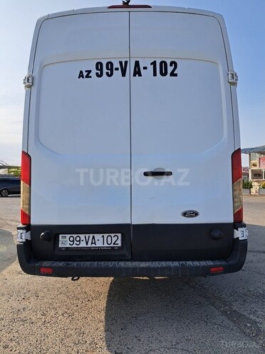 Ford Transit-7