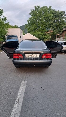 Mercedes E 220 1997, 326,000 km - 2.2 l - Şəki