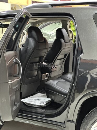 GMC Acadia-19