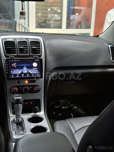 GMC Acadia-27