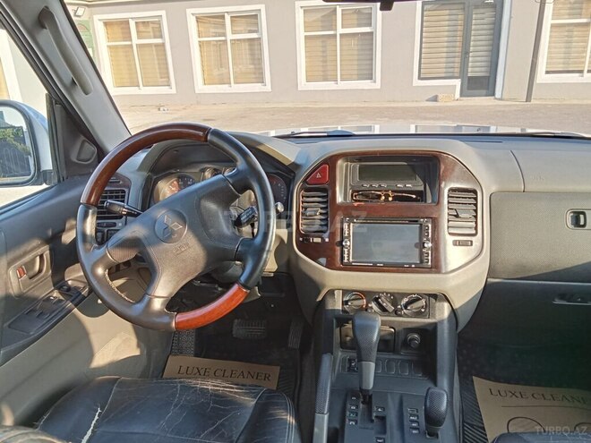 Mitsubishi Pajero 2002, 255,000 km - 3.5 l - Bakı