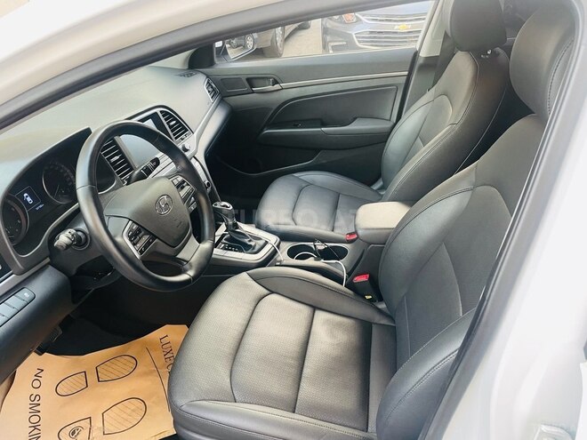 Hyundai Avante 2016, 136,895 km - 1.6 л - Bakı