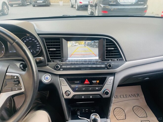 Hyundai Avante 2016, 136,895 km - 1.6 л - Bakı