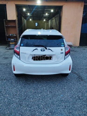 Toyota Aqua 2018, 72,000 km - 1.5 л - Bakı