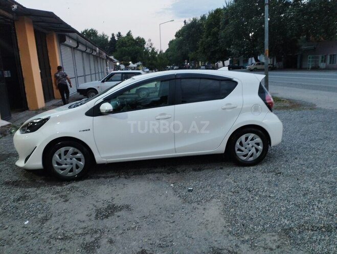 Toyota Aqua 2018, 72,000 km - 1.5 л - Bakı