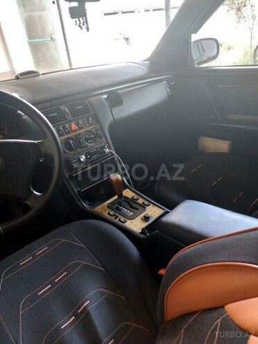 Mercedes E 230 1996, 230,000 km - 2.3 l - Bakı