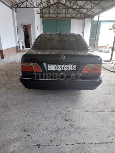 Mercedes E 230 1996, 230,000 km - 2.3 l - Bakı