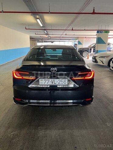 Toyota Camry-5
