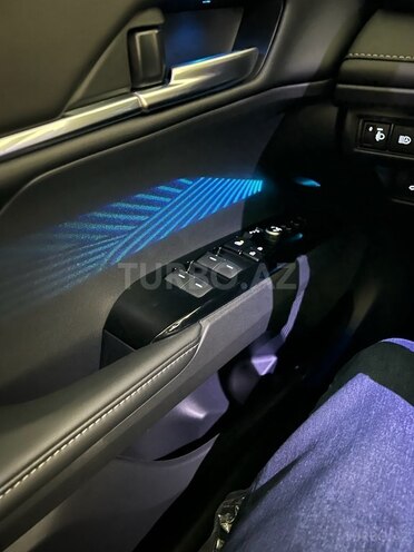 Toyota Camry-17