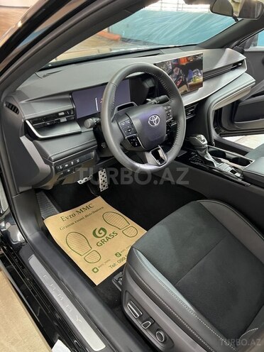 Toyota Camry-6