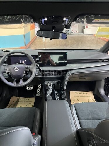 Toyota Camry-7