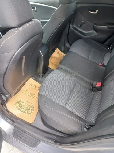 Hyundai i30 2013, 320,000 km - 1.6 l - Gəncə