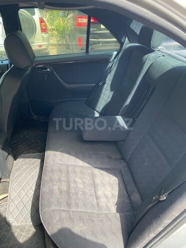 Mercedes C 180 1995, 325,000 km - 1.8 l - Bakı
