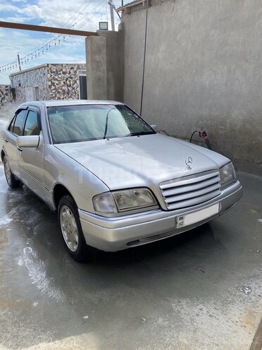 Mercedes C 180 1995, 325,000 km - 1.8 l - Bakı