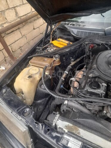 Mercedes 190 1992, 300,000 km - 2.0 l - Bakı