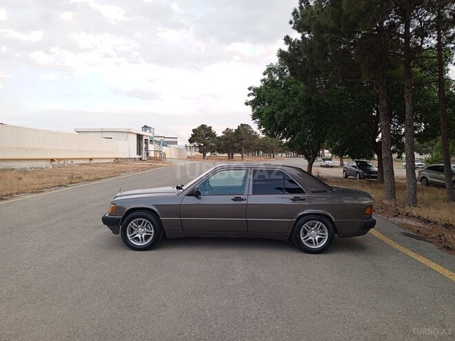 Mercedes 190 1992, 329,437 km - 2.0 l - Sumqayıt