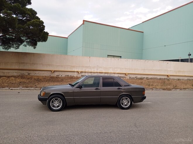 Mercedes 190 1992, 329,437 km - 2.0 l - Sumqayıt