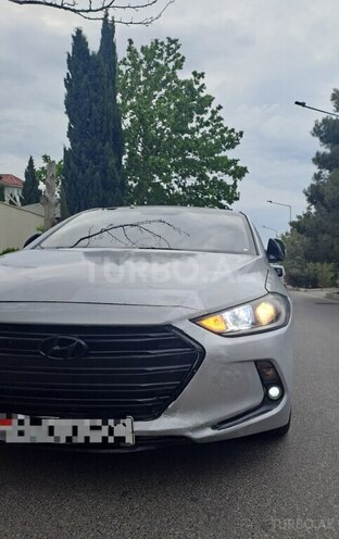 Hyundai Elantra 2015, 218,000 km - 1.6 л - Bakı