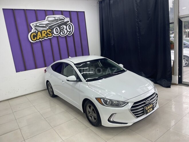 Hyundai Elantra-3