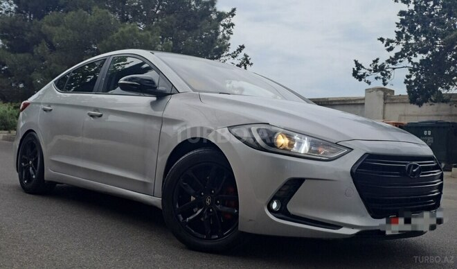 Hyundai Elantra 2015, 218,000 km - 1.6 л - Bakı