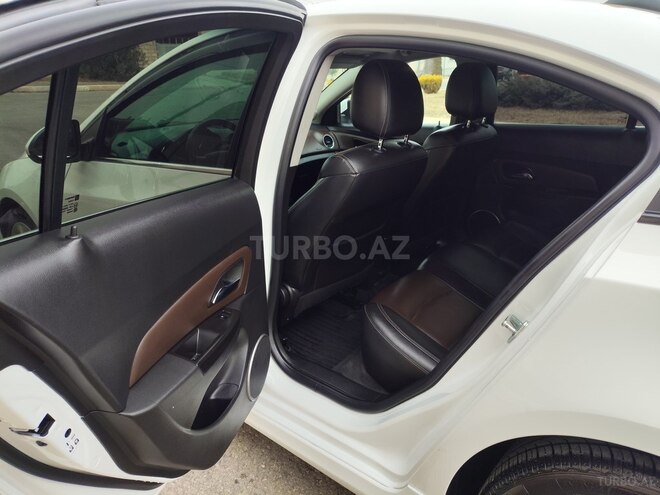 Chevrolet Cruze 2015, 198,000 km - 1.4 l - Göygöl