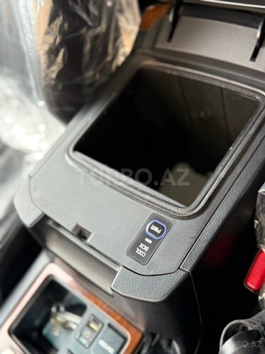Toyota Land Cruiser Prado 2011, 135,000 km - 2.7 l - Bakı