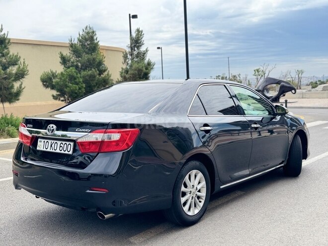 Toyota Camry-7