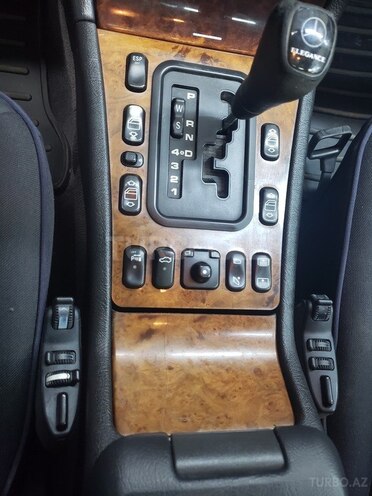 Mercedes E 240 1998, 300,000 km - 2.4 l - Bakı