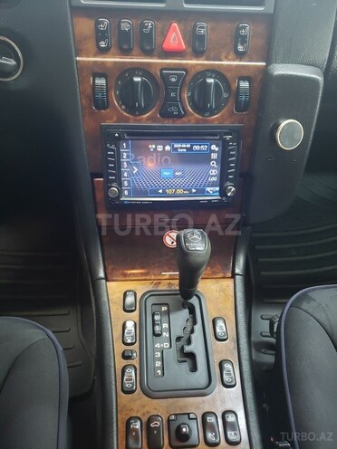 Mercedes E 240 1998, 300,000 km - 2.4 l - Bakı