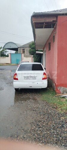 Hyundai Accent 2002, 402,336 km - 1.6 l - Samux