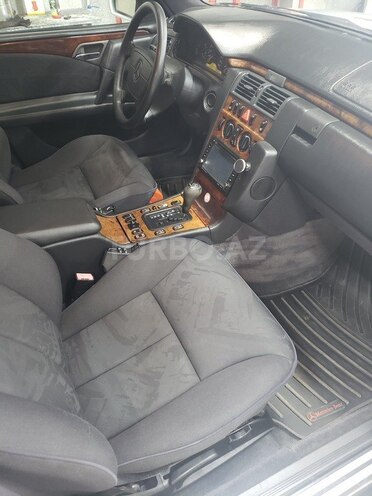 Mercedes E 240 1998, 300,000 km - 2.4 l - Bakı
