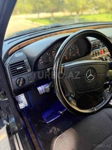 Mercedes C 240 1999, 343,000 km - 2.4 l - Ağcabədi