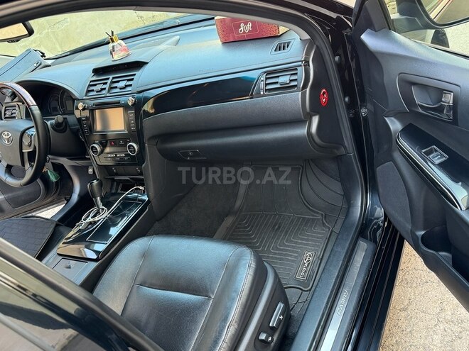 Toyota Camry-10