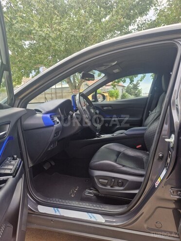Toyota C-HR 2019, 68,000 km - 1.2 l - Bakı