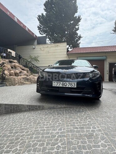Kia K5-1