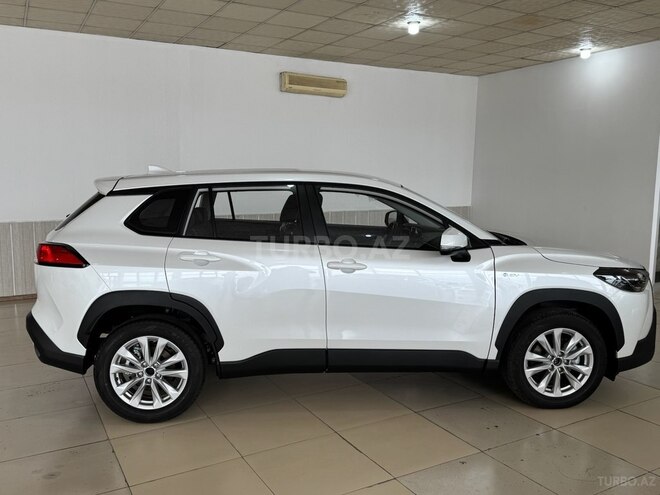 Toyota Corolla Cross 2025, 0 km - 1.8 л - Bakı