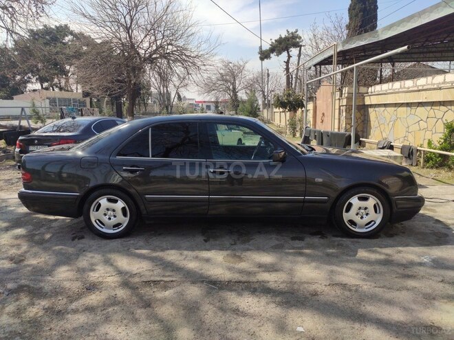Mercedes E 230 1996, 327,360 km - 2.3 l - Ağstafa