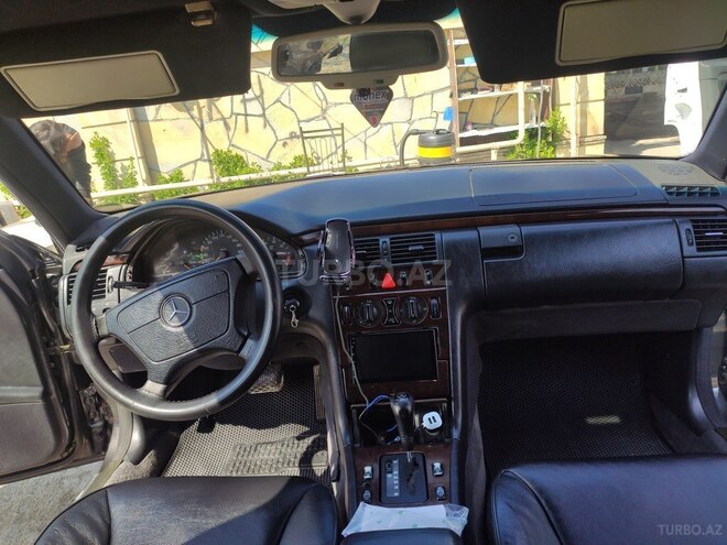 Mercedes E 230 1996, 327,360 km - 2.3 l - Ağstafa