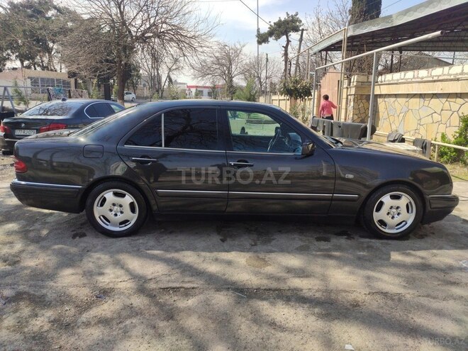 Mercedes E 230 1996, 327,360 km - 2.3 l - Ağstafa