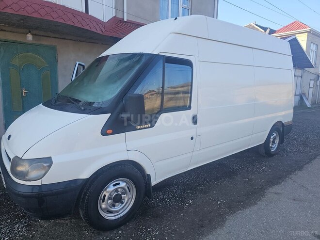Ford Transit-3