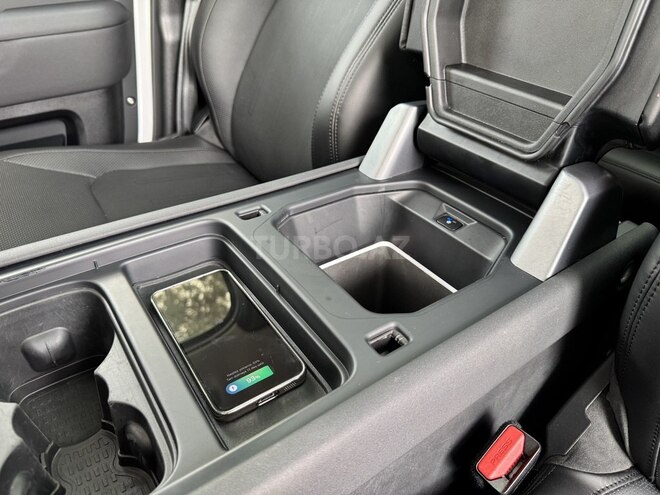 Land Rover Defender 2020, 59,000 km - 2.0 л - Bakı