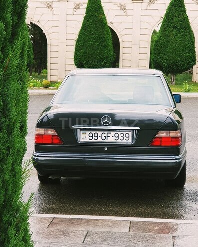 Mercedes E 220 1995, 353,798 km - 2.2 l - Gəncə