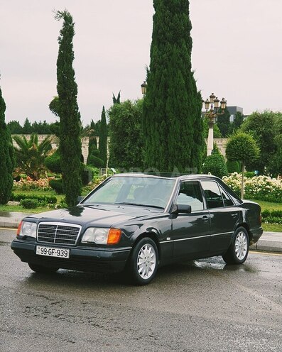 Mercedes E 220 1995, 353,798 km - 2.2 l - Gəncə
