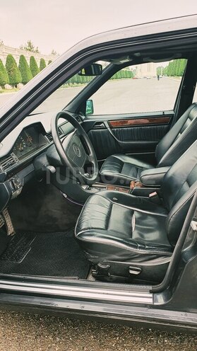 Mercedes E 220 1995, 353,798 km - 2.2 l - Gəncə