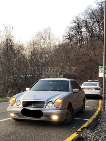Mercedes E 220 d 1998, 508,192 km - 2.2 л - Sumqayıt